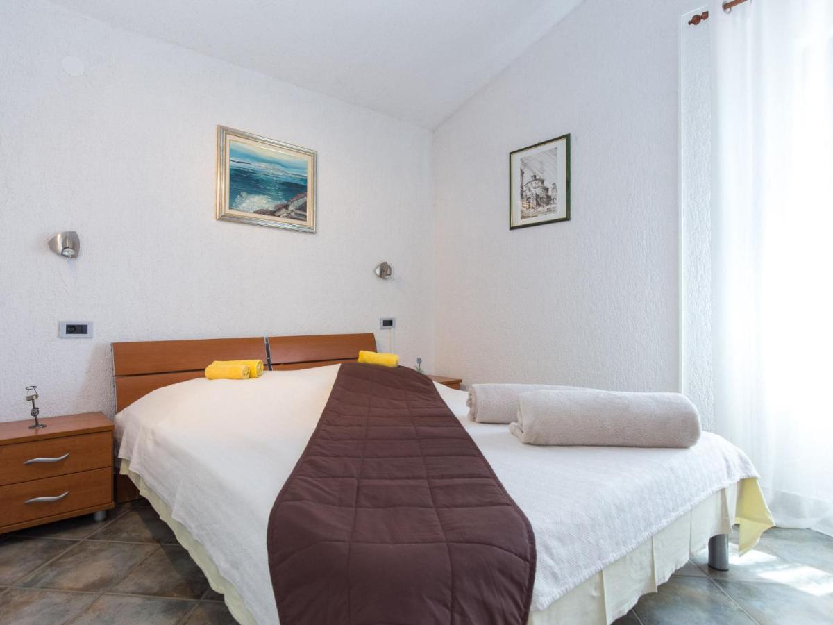 Apartment Starigrad-4 By Interhome Starigrad  Εξωτερικό φωτογραφία