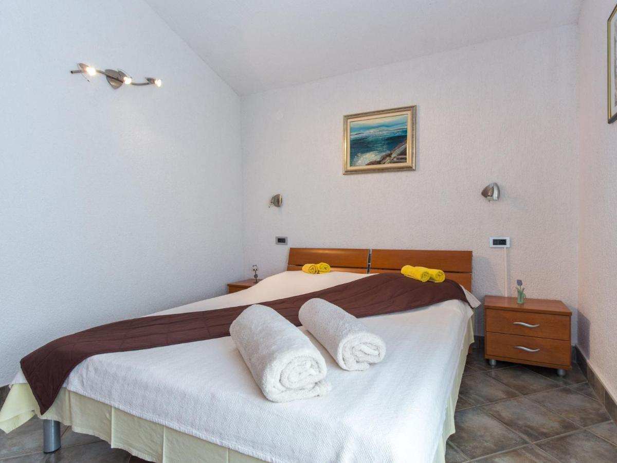 Apartment Starigrad-4 By Interhome Εξωτερικό φωτογραφία